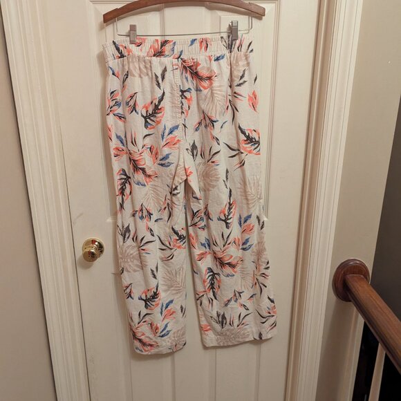 Linen and lovely CLOSET CLOSING - Picture 3 of 4